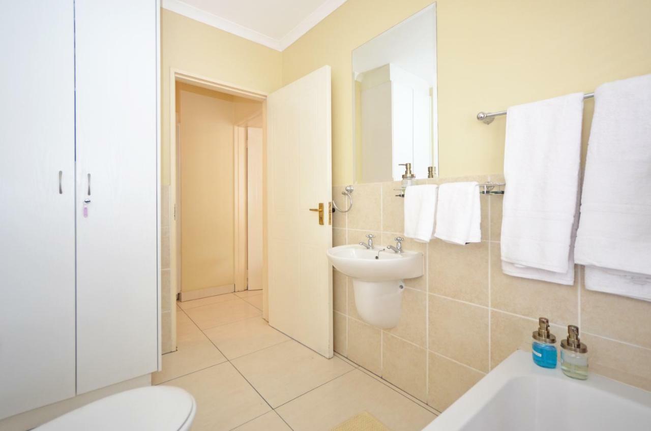 Rivonia One & Only Apartment โจฮันเนสเบิร์ก ภายนอก รูปภาพ